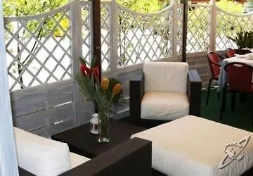 De La Depandance Di Augustus 3*