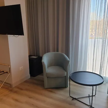 De La Depandance Di Augustus 3*