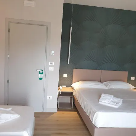 מלון De La Depandance Di Augustus פאנו