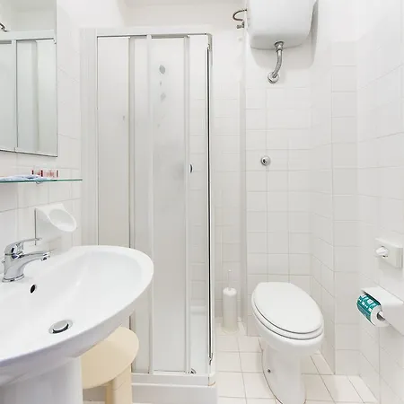 De La Depandance Di Augustus מלון