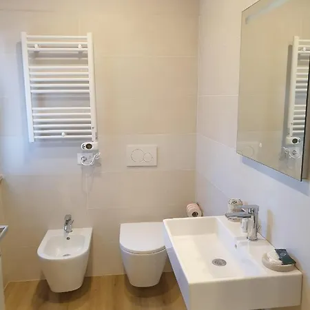 De La Depandance Di Augustus Fano