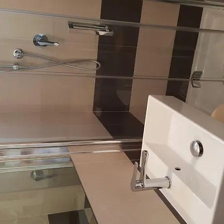 De La Depandance Di Augustus