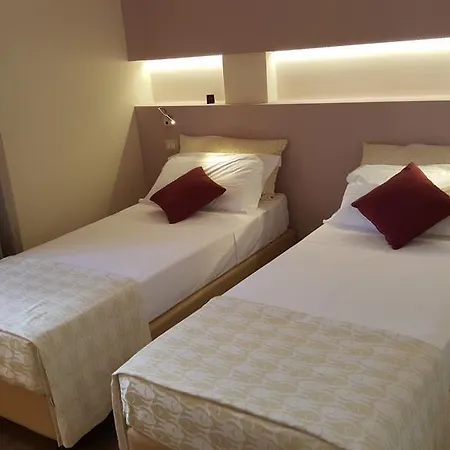 De La Depandance Di Augustus